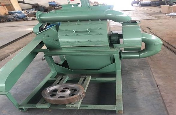 “鋸末粉碎機(jī)廠家以品質(zhì)取勝”/